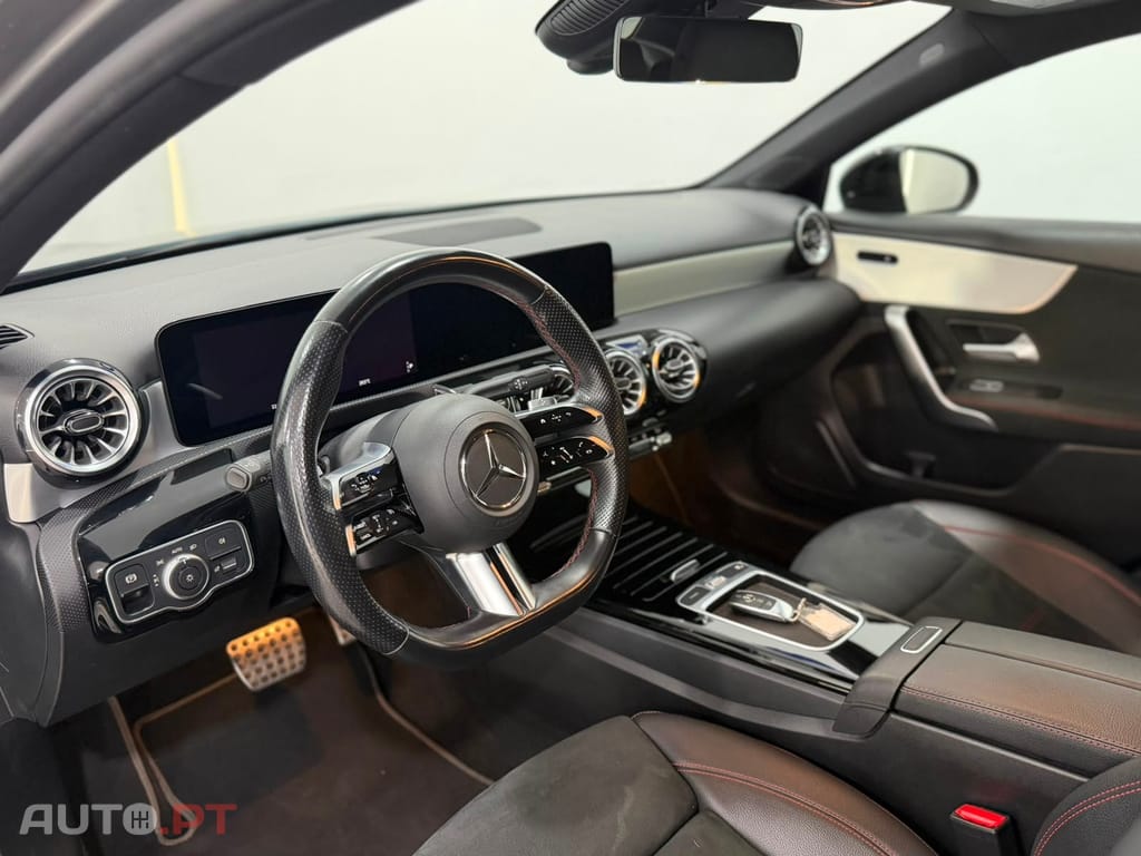 Mercedes-Benz A 250 e AMG Line