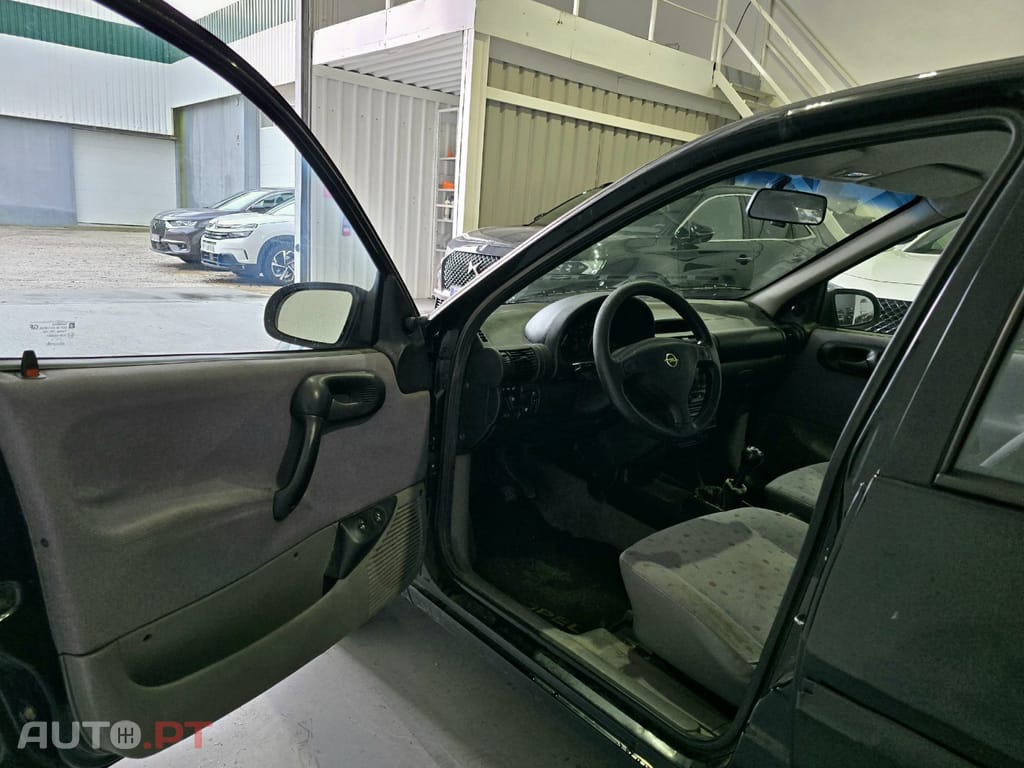 Opel Corsa 1.0
