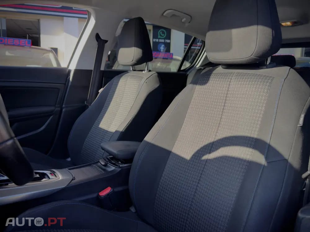 Peugeot 308 1.2 PureTech Allure EAT8