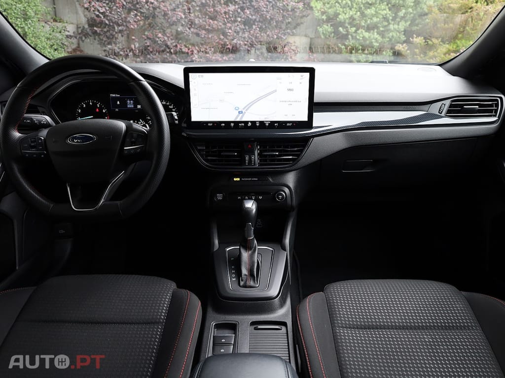 Ford Focus 1.0 EcoBoost MHEV ST-Line Aut