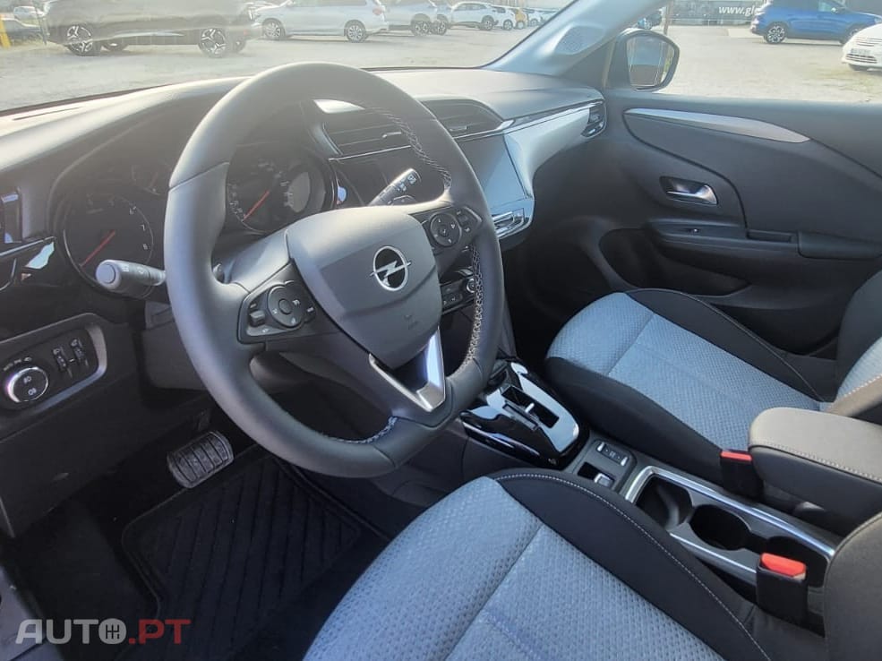 Opel Corsa 1.2 T Edition CA8