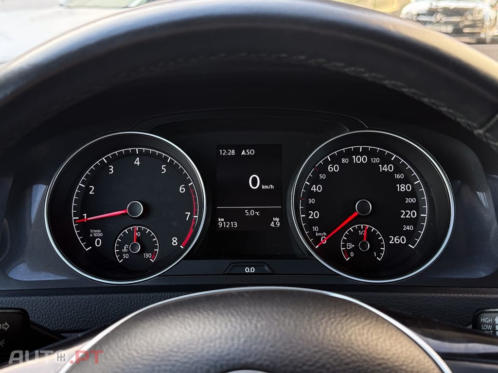 Volkswagen Golf 1.0 TSI Confortline