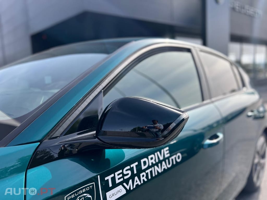 Peugeot E-308 54 kWh GT