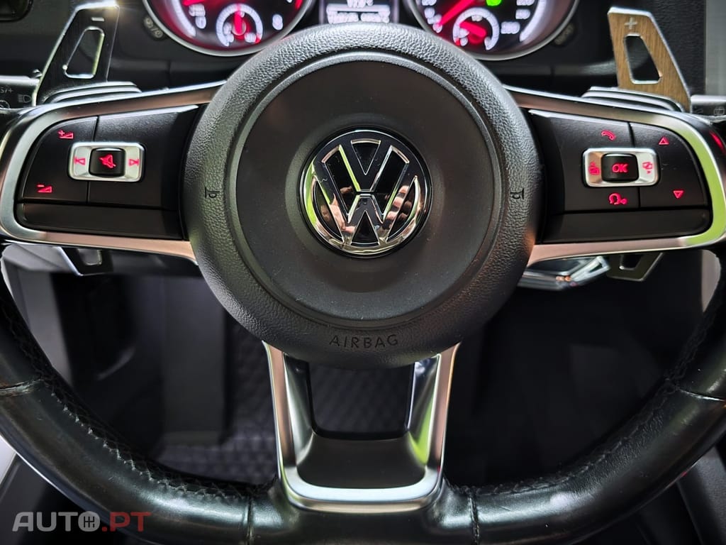 Volkswagen Scirocco 2.0 TSI BlueMotion DSG