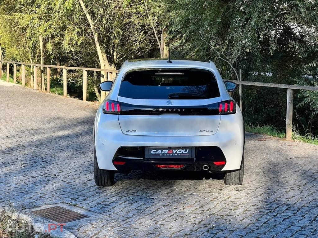 Peugeot 208 1.2 PureTech GT Line