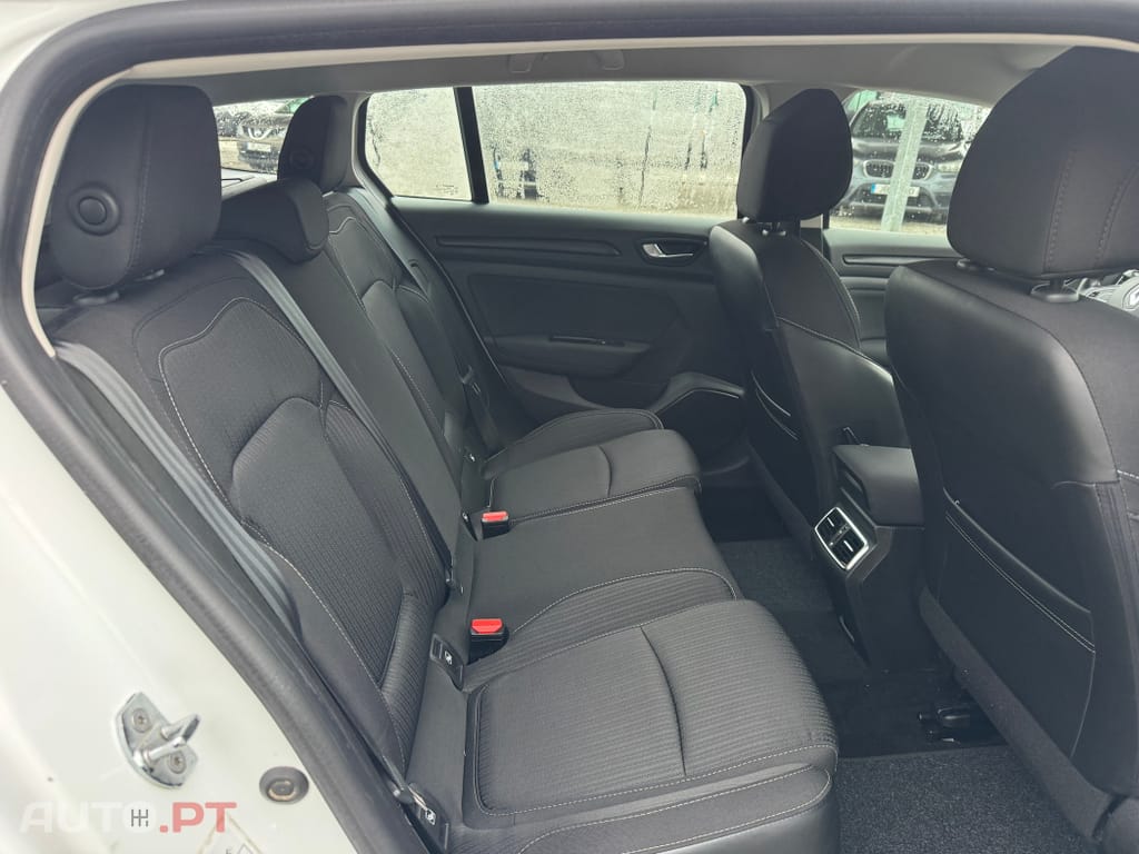 Renault Mégane Sport Tourer 1.5 Blue dCi Intens