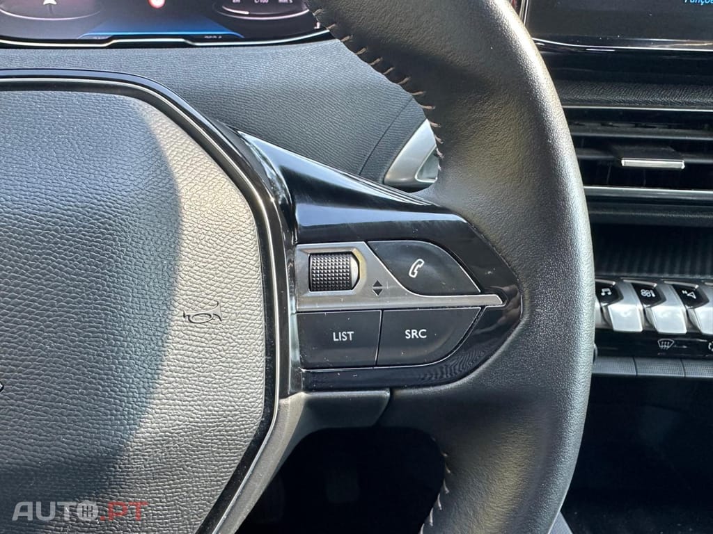 Peugeot 3008 1.5 BlueHDi Active