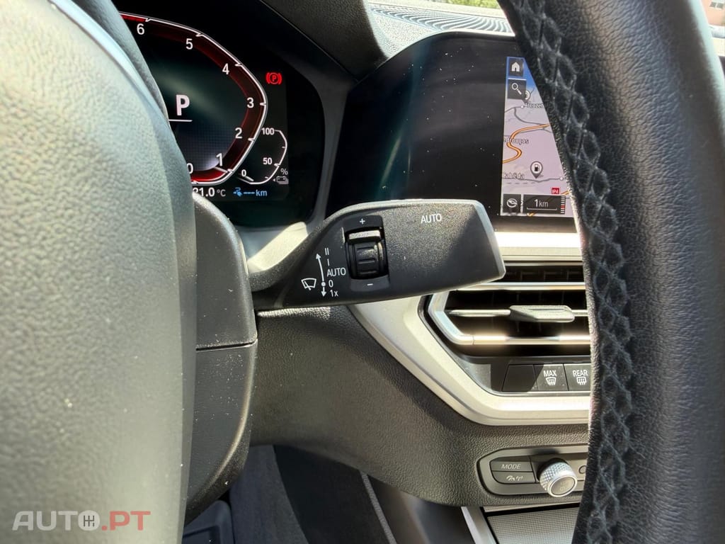BMW 330 e Line Sport Auto