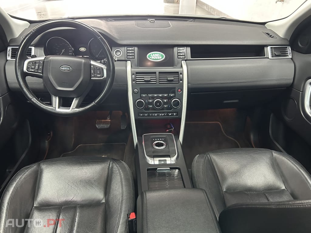 Land Rover Discovery Sport 2.0 D AWD SE