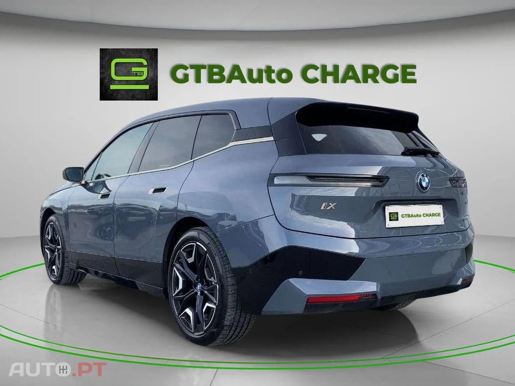 BMW iX xDrive50 I.V.A DEDUTÍVEL 