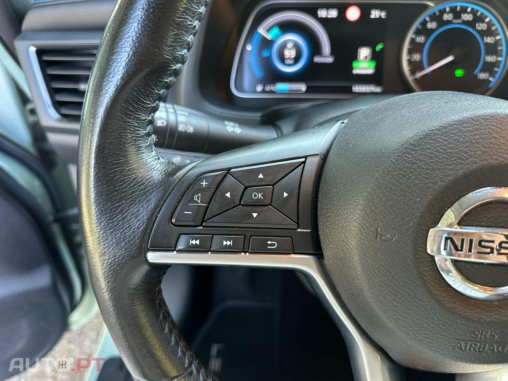 Nissan Leaf Tekna ProPilot Park