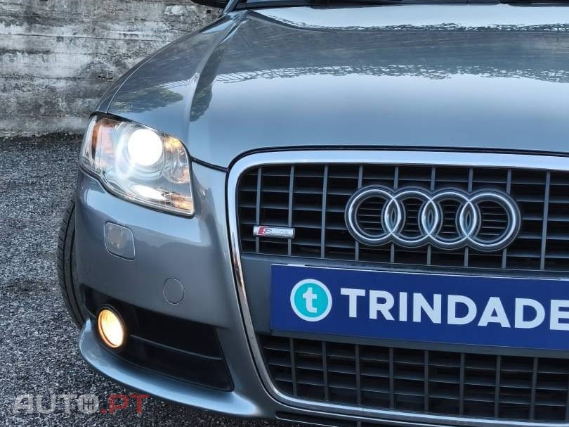 Audi A4 2.0 TDI S-line