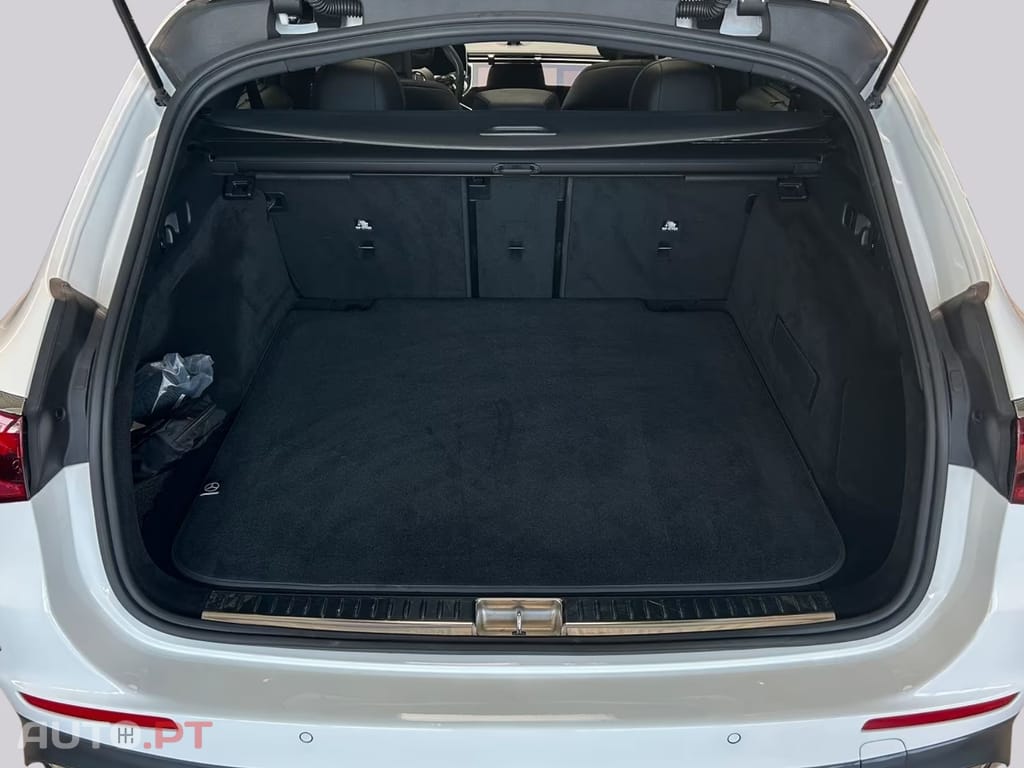 Mercedes-Benz E 220 I.V.A DEDUTÍVEL d T AMG