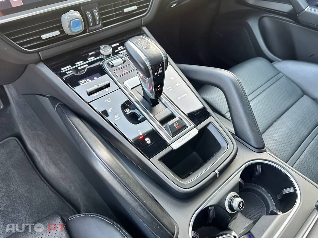 Porsche Cayenne E-Hybrid Platinum Edition
