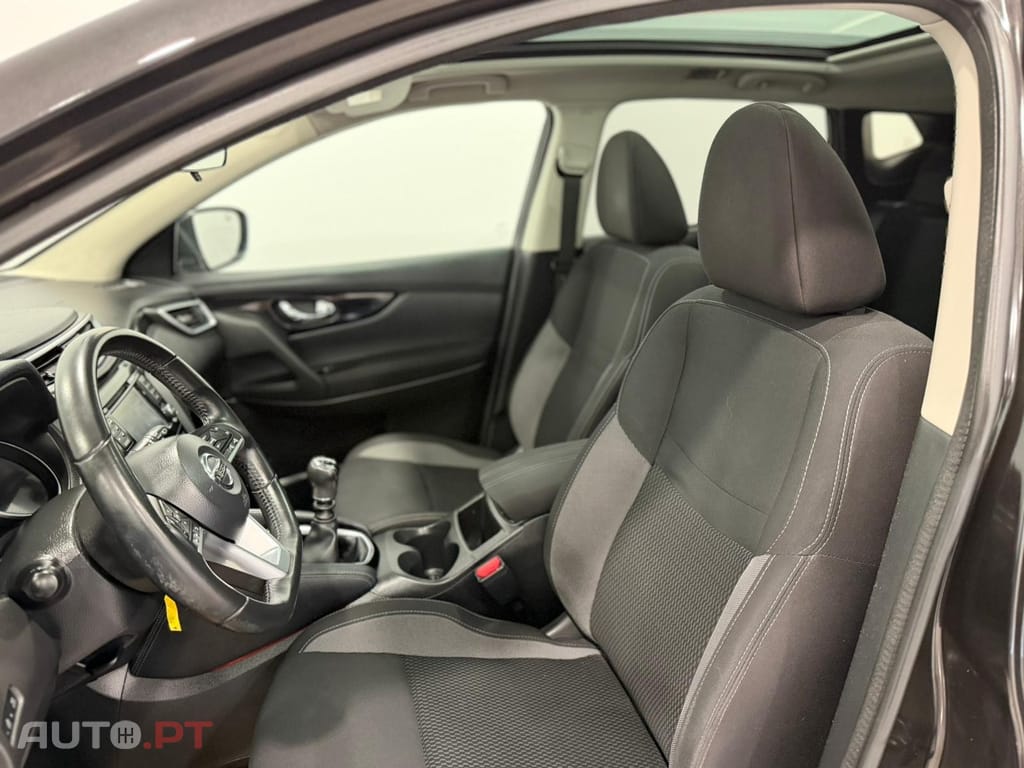 Nissan Qashqai 1.5 dCi N-Connecta