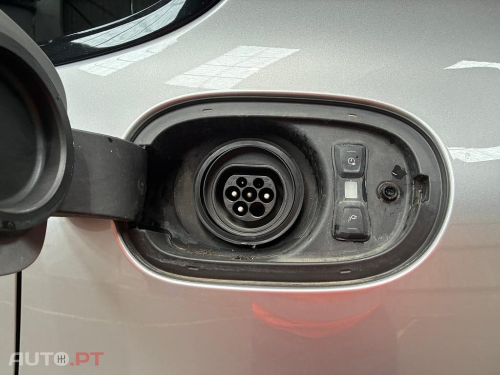 Porsche Panamera 4S E-Hybrid