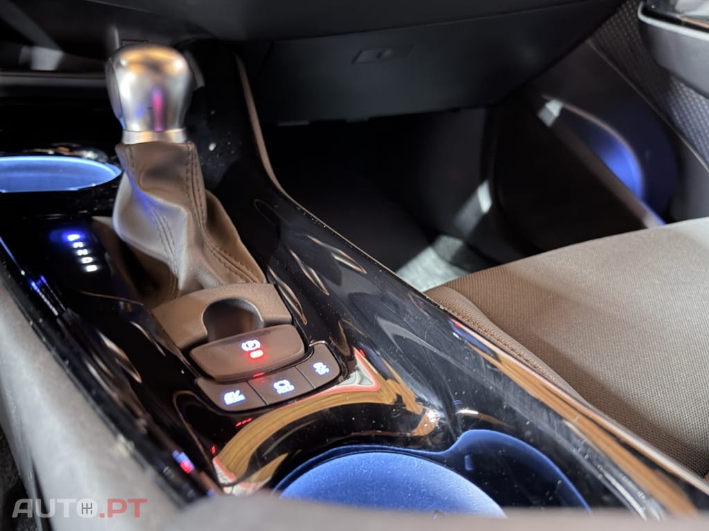 Toyota C-HR 1.8 Hybrid Exclusive+P.Luxury