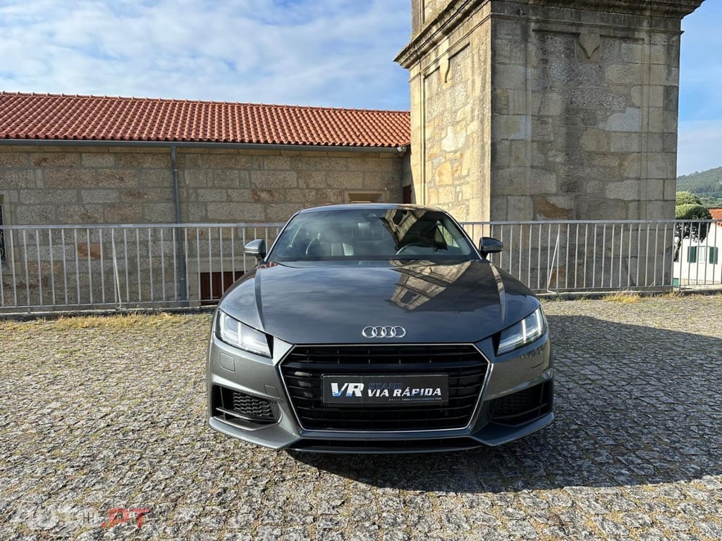 Audi TT 2.0 TFSI S-line S tronic