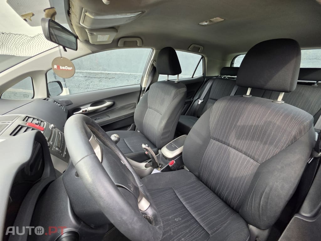 Toyota Auris 1.33 VVT-i Comfort+J16