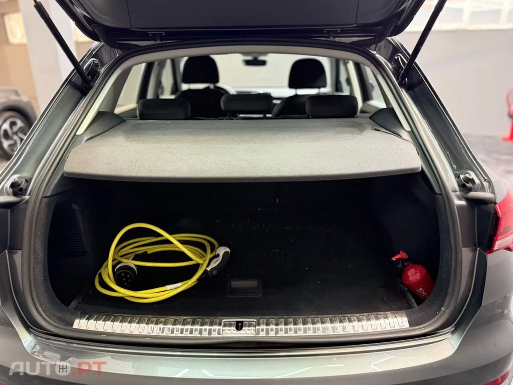 Audi Q3 1.4 TFSIe S-Line
