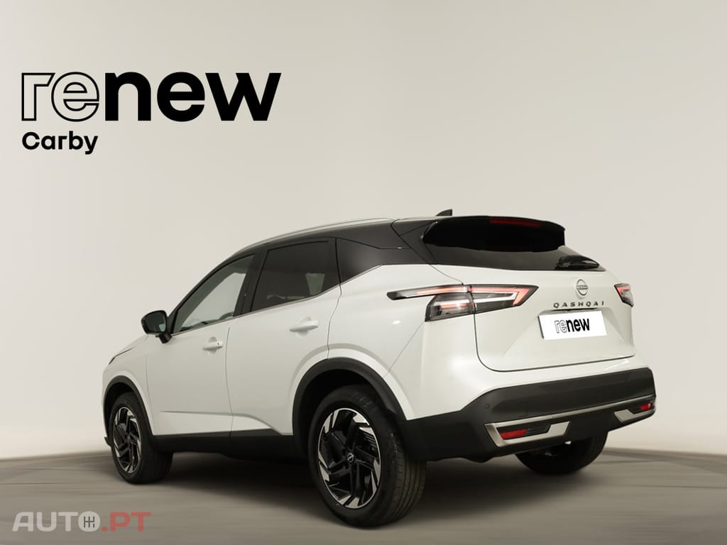 Nissan Qashqai Qashqai 1.3 DIG-T N-Connecta LED Xtronic