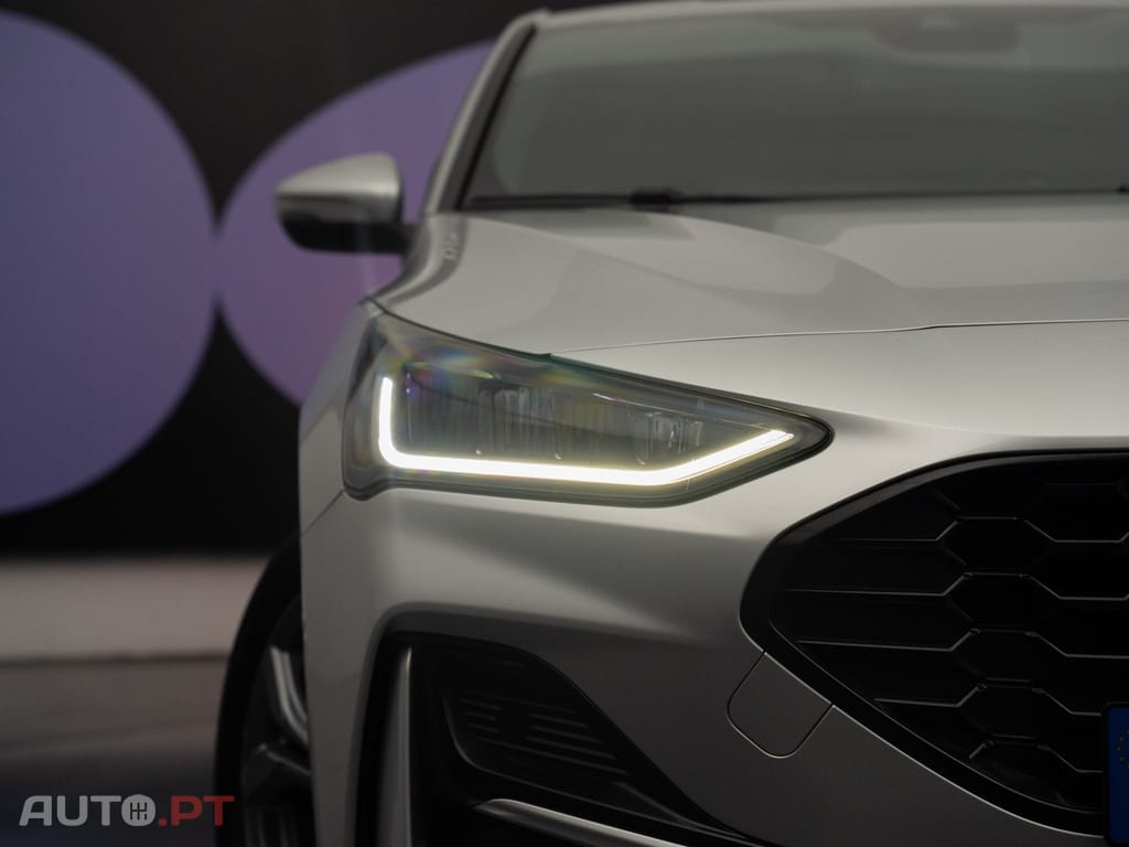 Ford Focus 1.0 EcoBoost MHEV ST-Line
