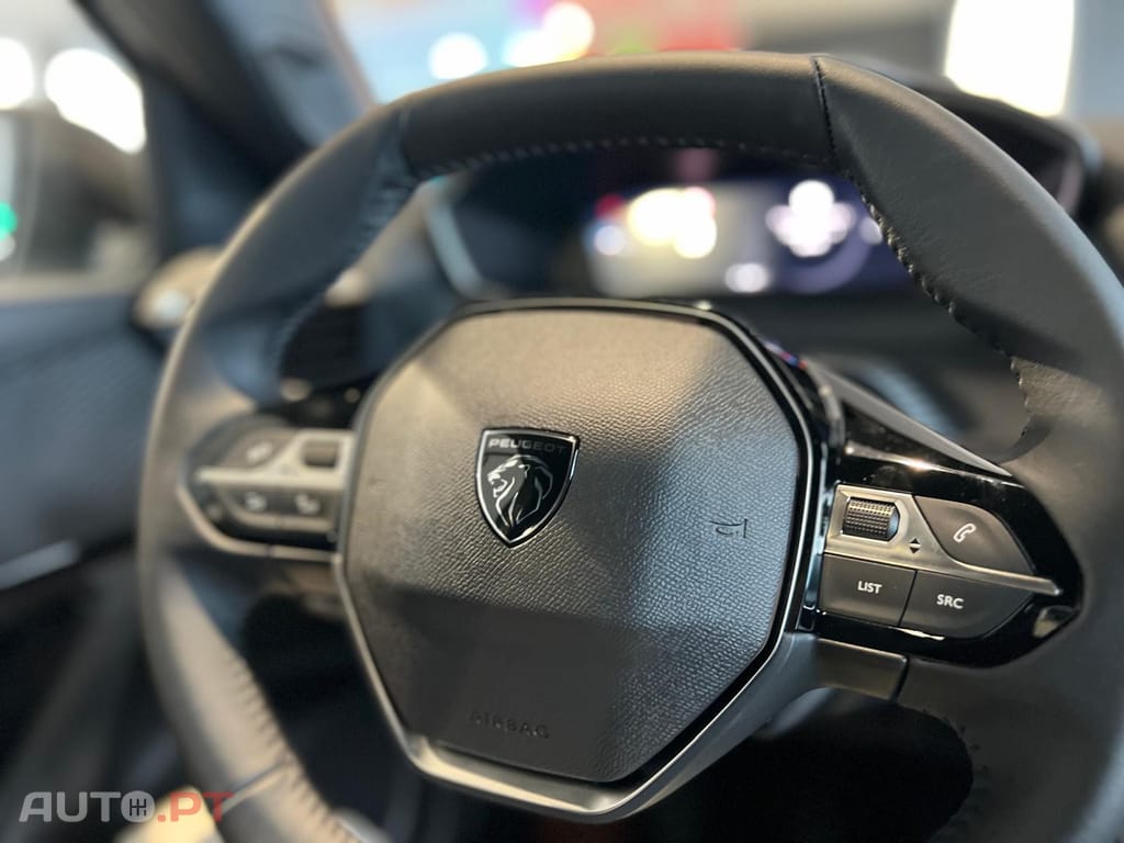 Peugeot 2008 1.2 PureTech Allure