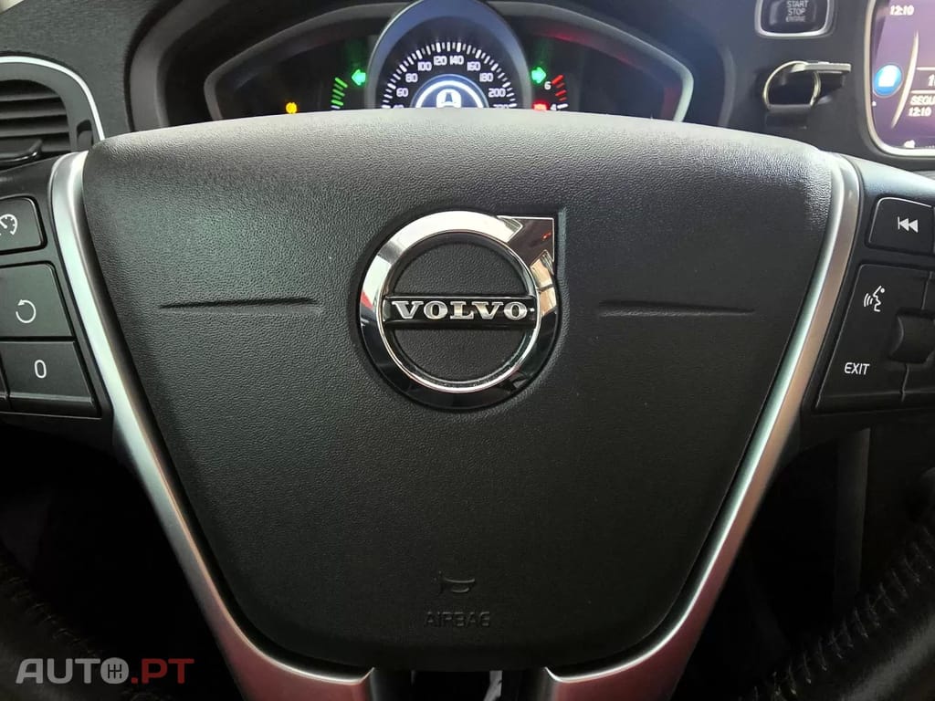 Volvo V40 2.0 D3 Momentum