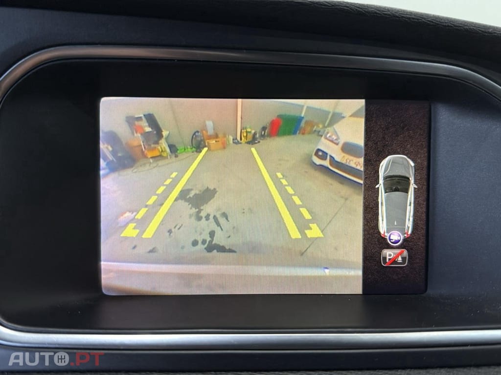 Volvo V40 2.0 D3 Momentum