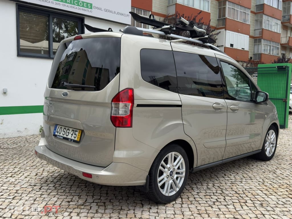Ford Tourneo 1.5 TDCi Titanium