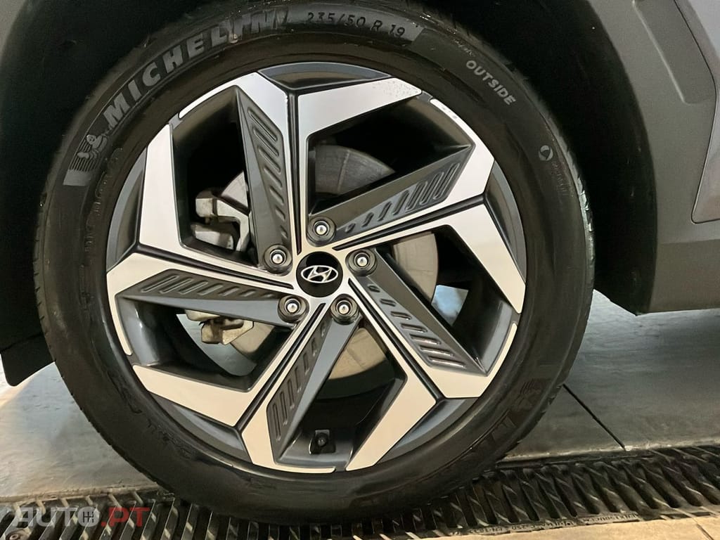 Hyundai Tucson 1.6 T-GDI HEV Premium