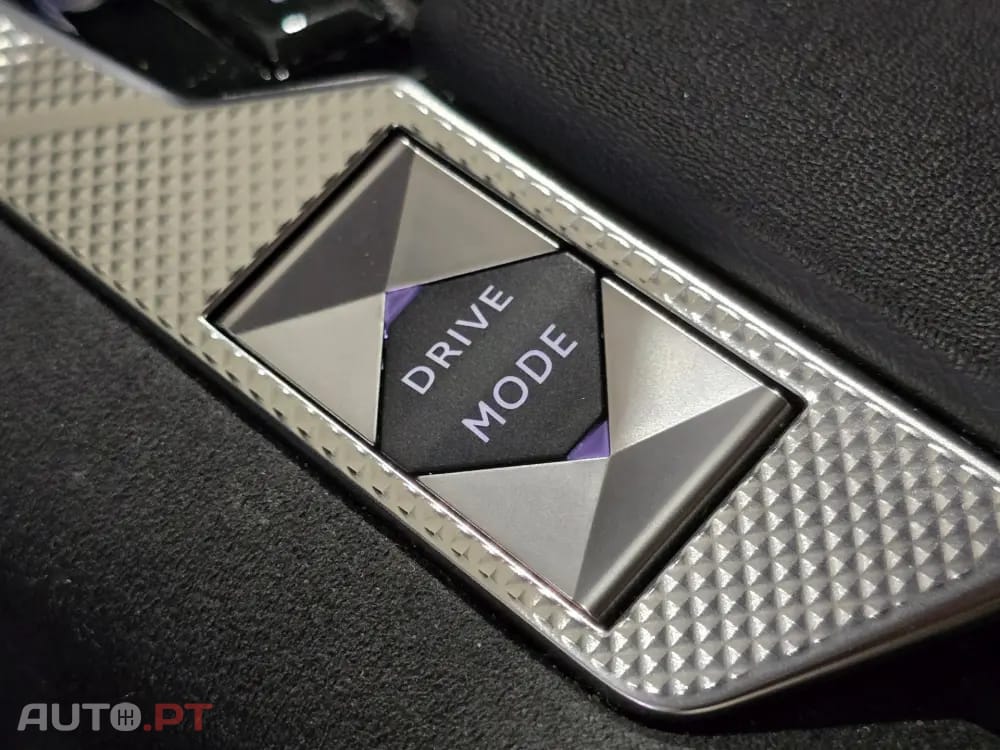 DS DS4 E-TENSE 225 PERFORMANCE LINE+