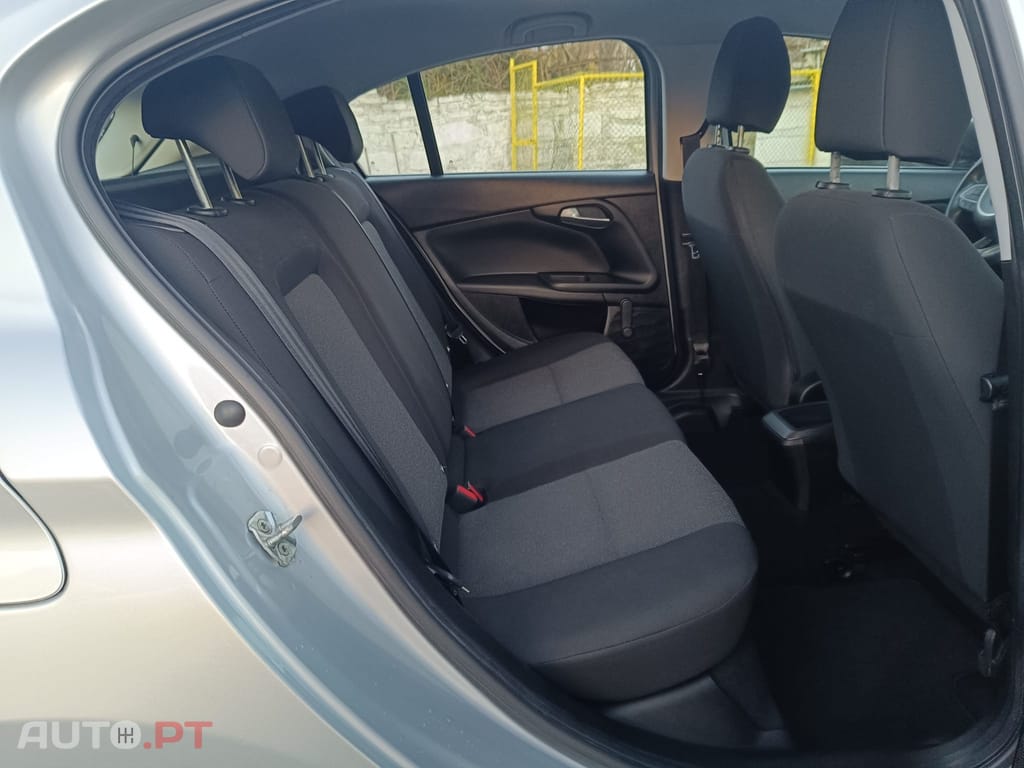 Fiat Tipo 1.3 M-Jet Pop