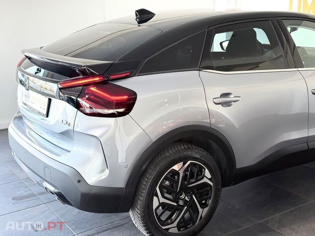Citroen C4 1.2 PureTech Max EAT8