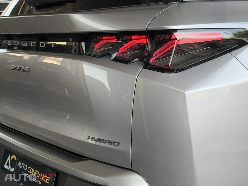 Peugeot 5008 1.2 Hybrid GT e-DCS6