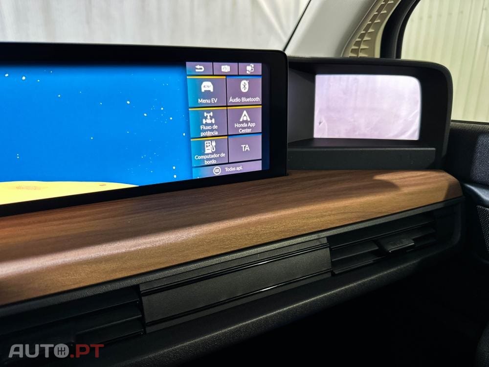 Honda e Advance Edition