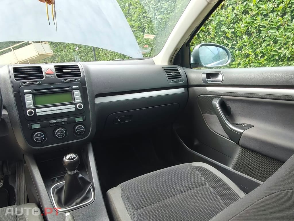 Volkswagen Jetta 1.9 TDi Confortline