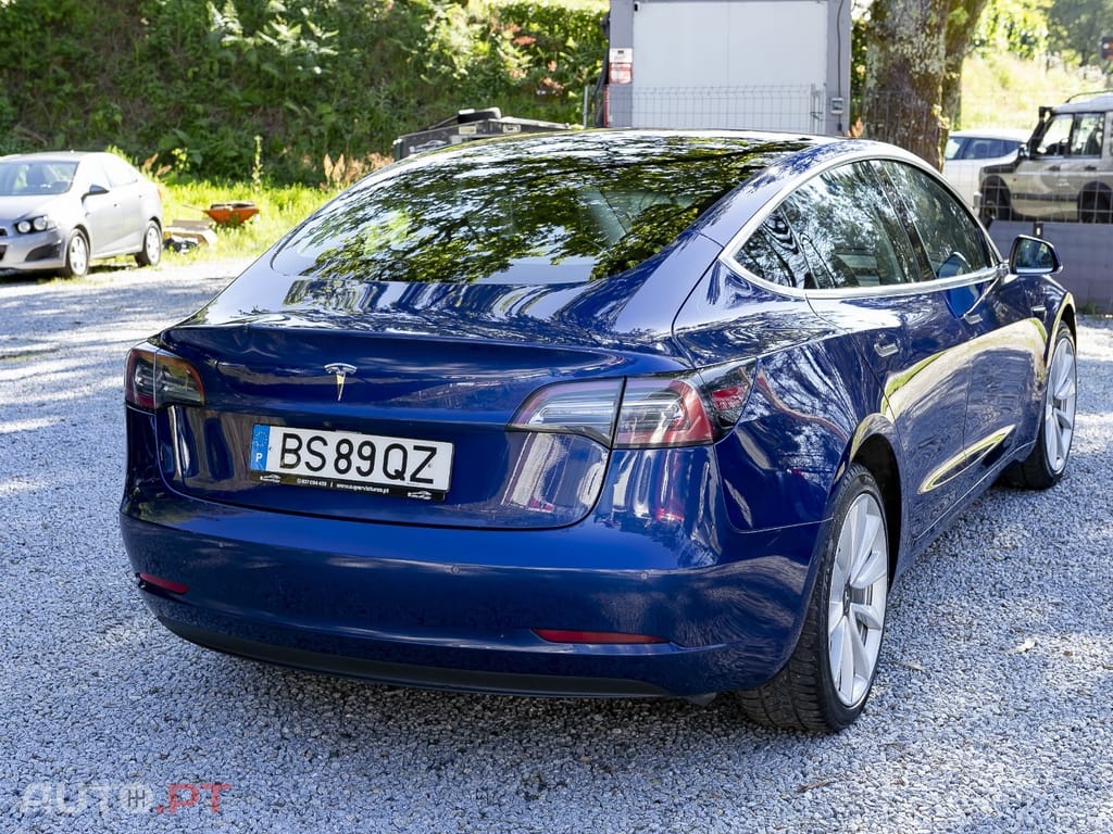 Tesla Model 3 Standard Range Plus RWD