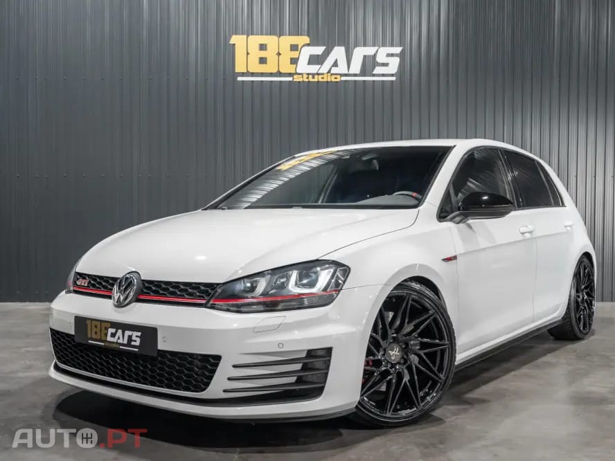 Volkswagen Golf GTI Performance BlueMotion DSG