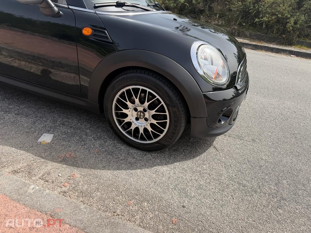 MINI Cooper D
