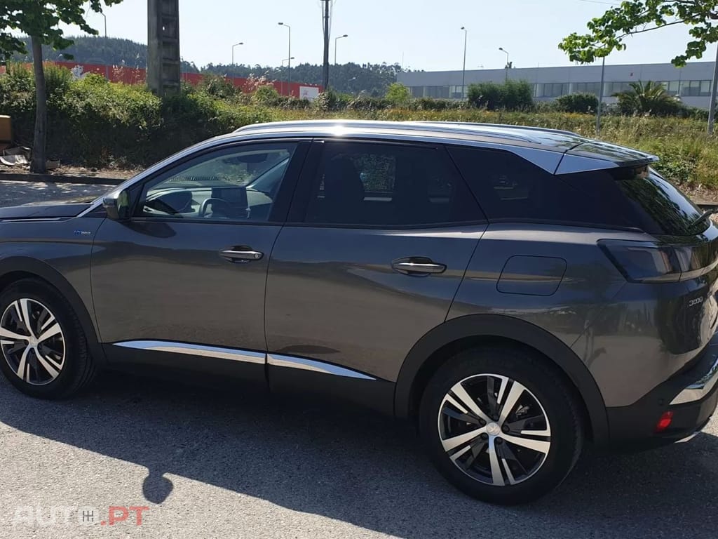 Peugeot 3008 1.6 Hybrid Allure Pack e-EAT8