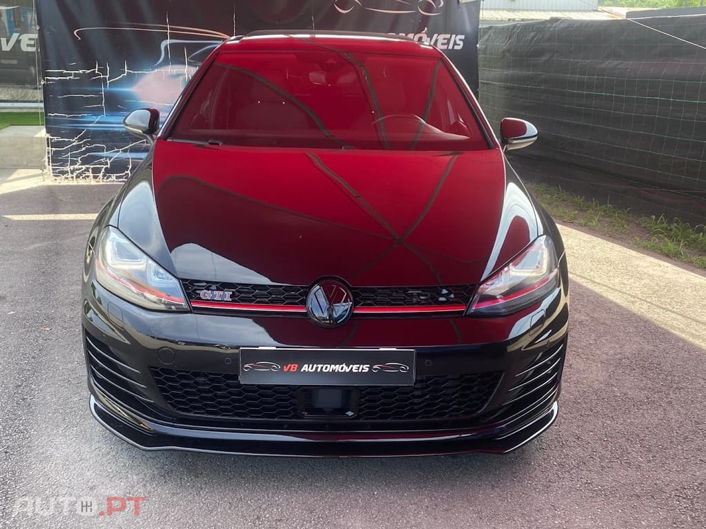 Volkswagen Golf 2.0 TSi GTi DSG Performance