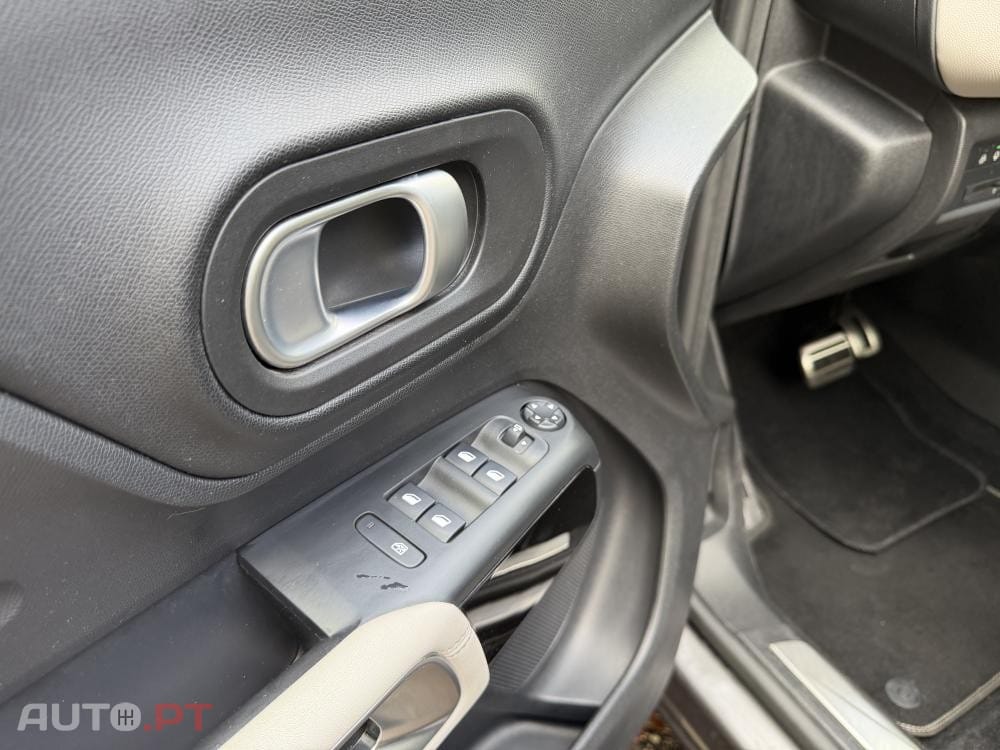 Citroen C5 Aircross 1.6 Hybrid Shine Pack e-EAT8