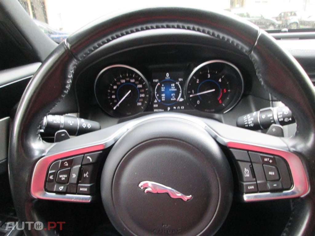 Jaguar XF 2.0 D R-Sport AWD Aut.