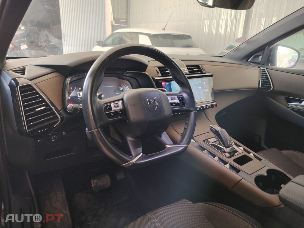 DS DS7 Crossback 1600 cm3 180 cv EAT8 SO CHIC