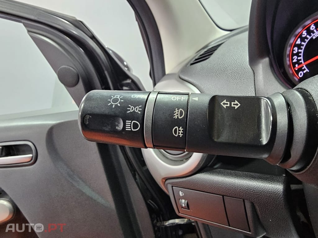 Mazda 2 1.3 MZR Sport