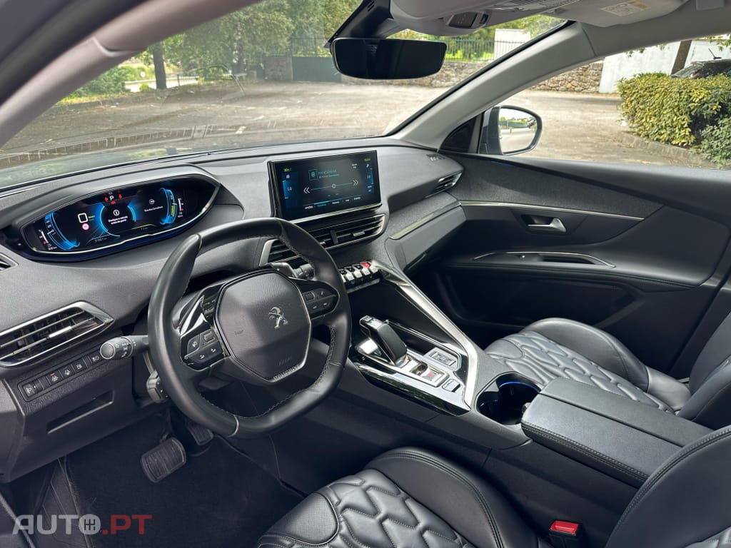 Peugeot 3008 1.6 Hybrid4 GT Pack e-EAT8