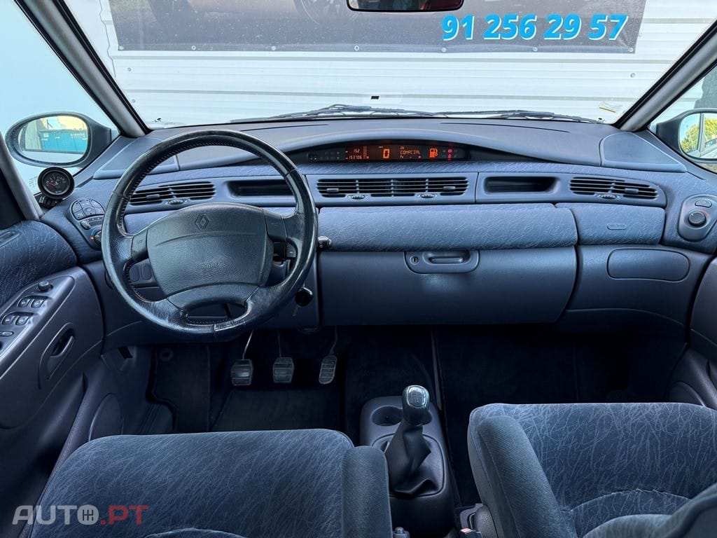 Renault Grand Espace RT 2.2 dT