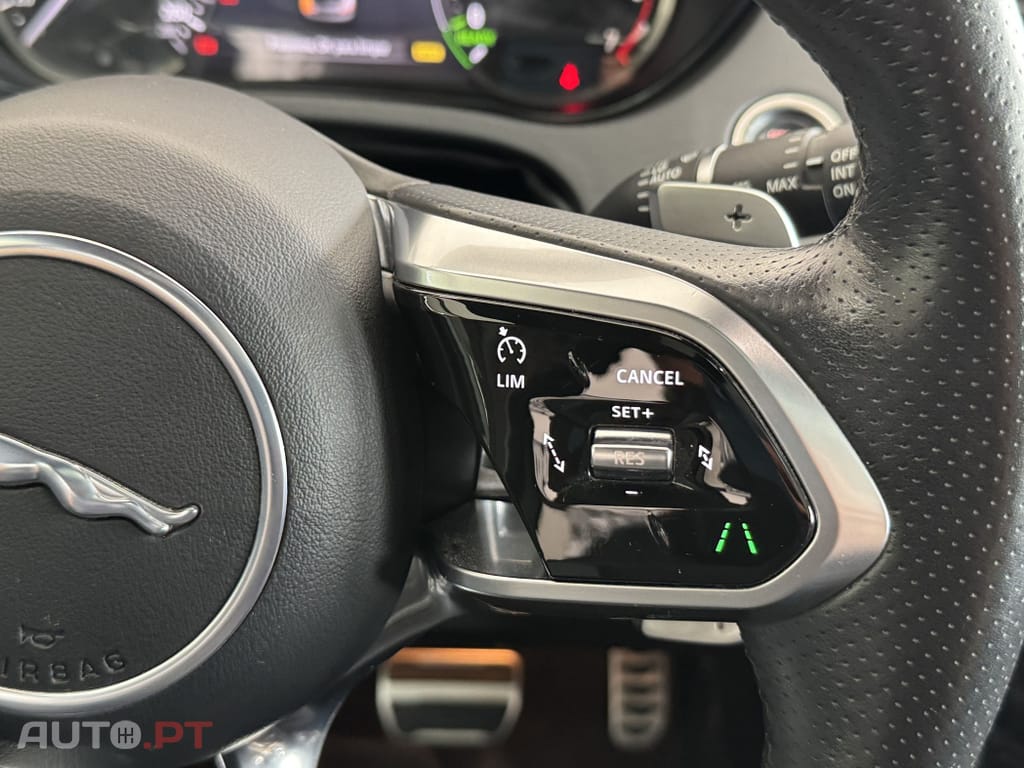 Jaguar E-Pace 1.5 P300e R-Dynamic HSE AWD Aut.