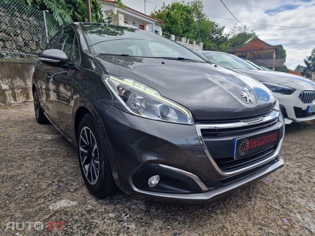 Peugeot 208 1.5 HDI STYLE
